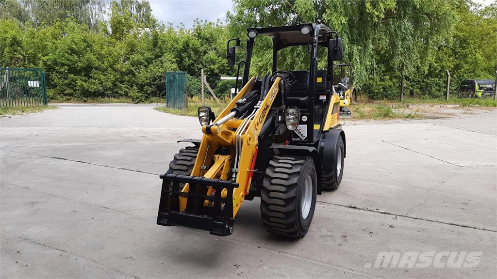 Gehl AL550 F لوادر بعجل