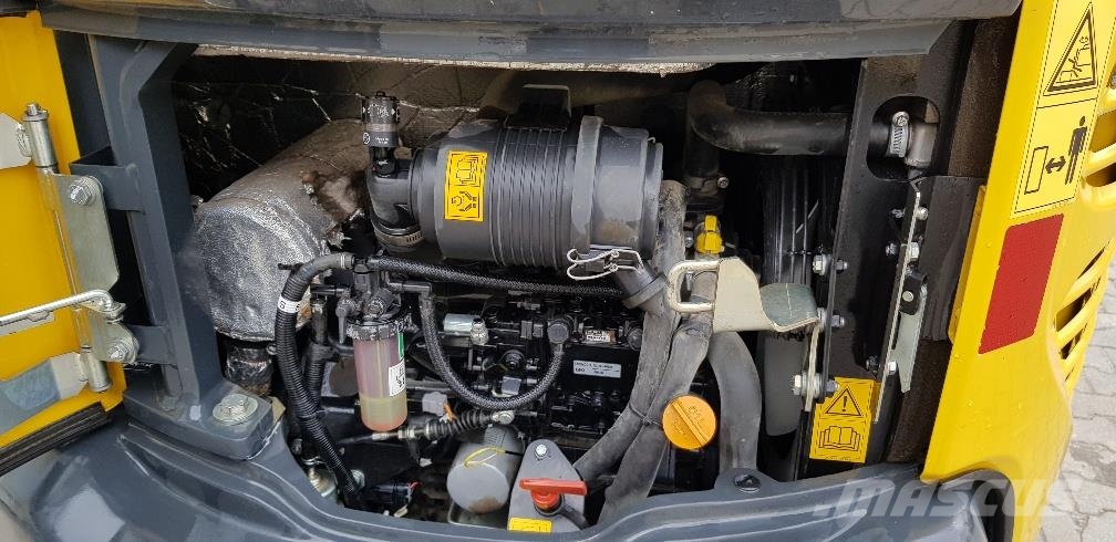 Komatsu PC26MR-3 K حفارات صغيرة أقل من 7 طن (حفارات صغيرة)