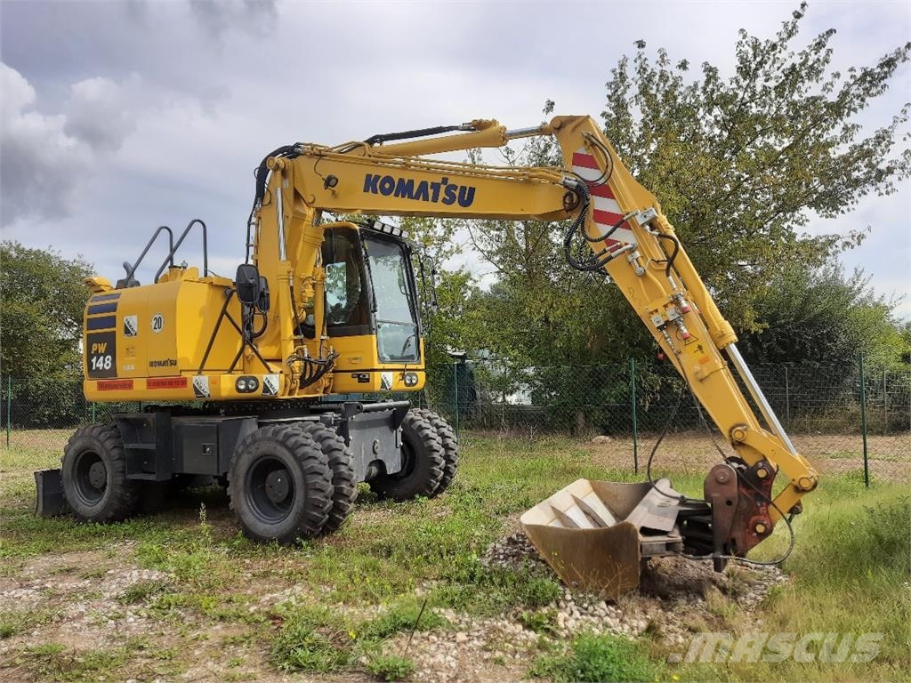 Komatsu PW148-10 حفارات بعجل