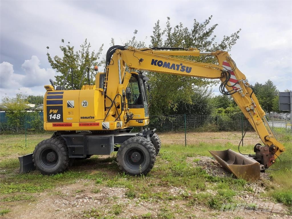 Komatsu PW148-10 حفارات بعجل