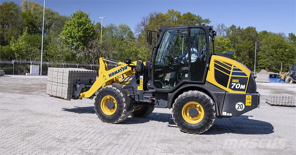 Komatsu WA70M-8 Rataslaadurid