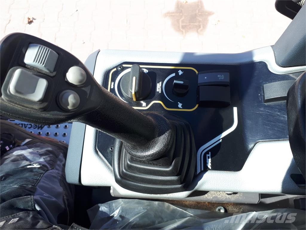 Mecalac MCL8 Wheel loaders