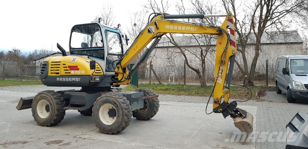Messersi M-70W Lastik tekerli ekskavatörler