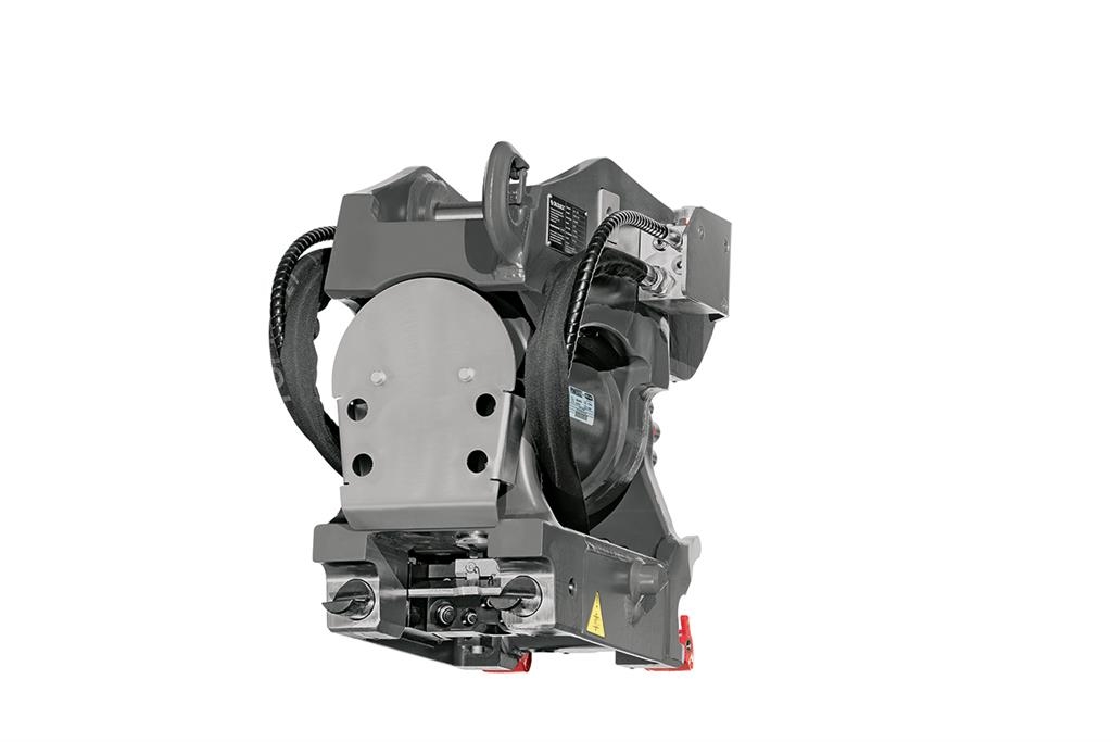 Takeuchi TB370W 轮式挖掘机