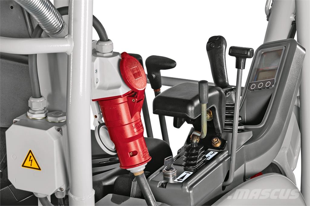 Takeuchi TB216H Roomikekskavaatorid