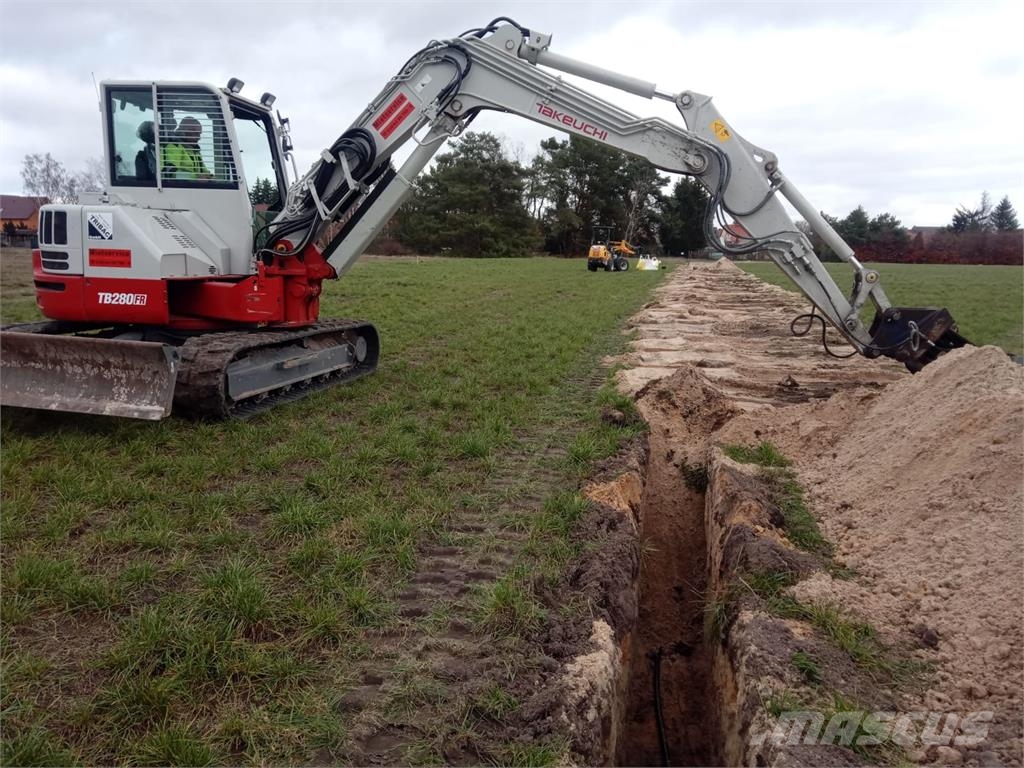 Takeuchi TB280FR Roomikekskavaatorid