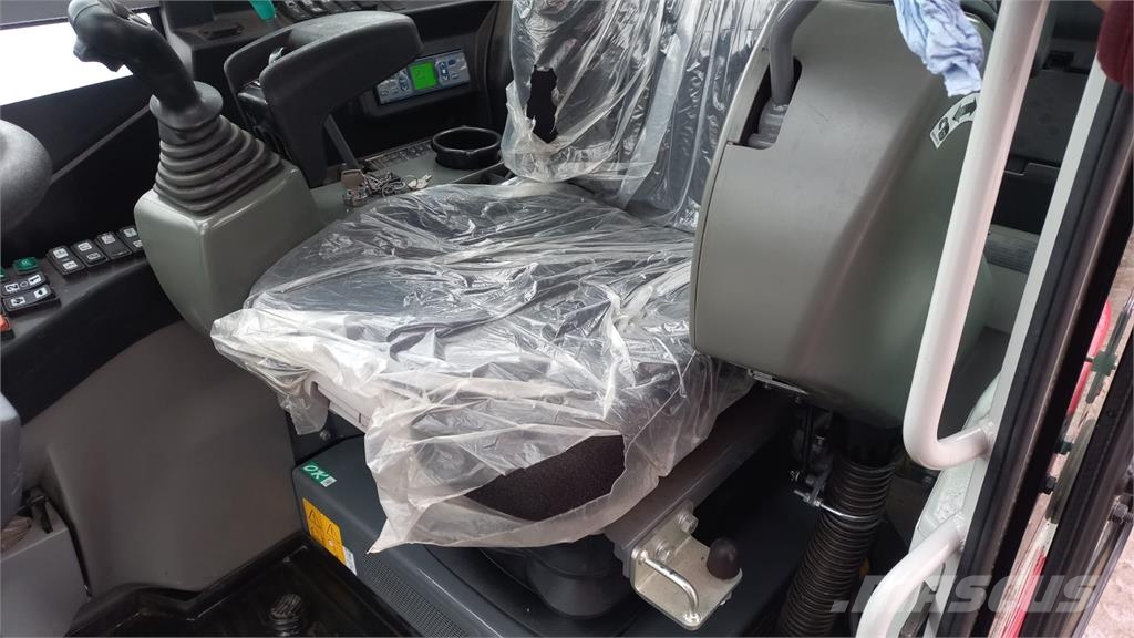 Takeuchi TB295W-2 轮式挖掘机
