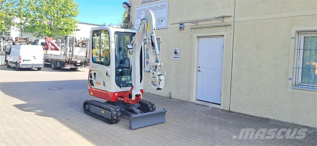 Takeuchi TB216A ミニ油圧ショベル 7t以下（ミニユンボ・ミニディガー）
