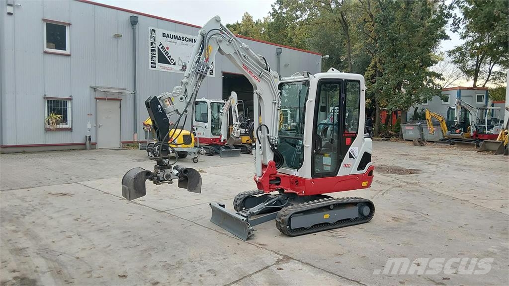 Takeuchi TB225 Minikaivukoneet < 7t