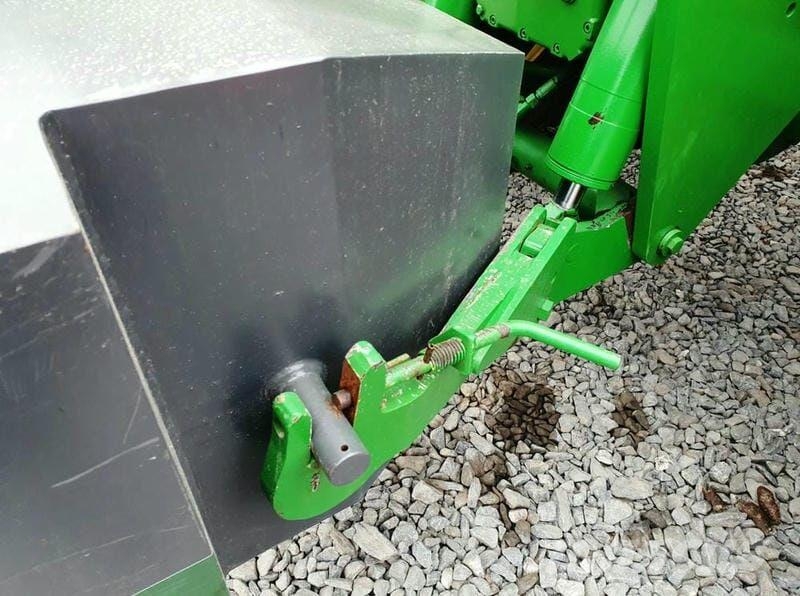 2619 TriDaAgro Dambo 750 Orr súlyok