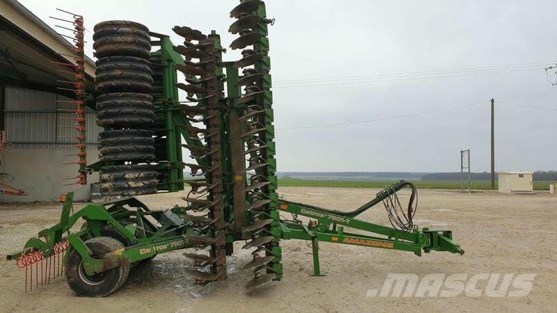 Amazone Catros + 7501 T زحافات ساحقة