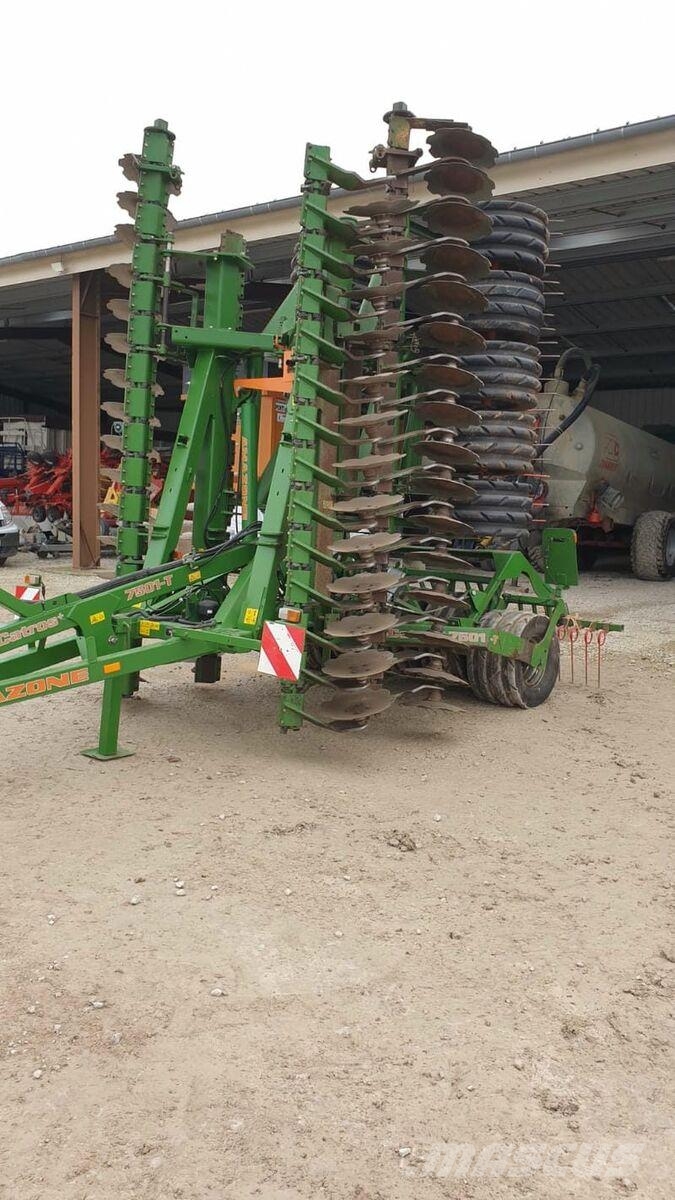 Amazone Catros + 7501 T زحافات ساحقة