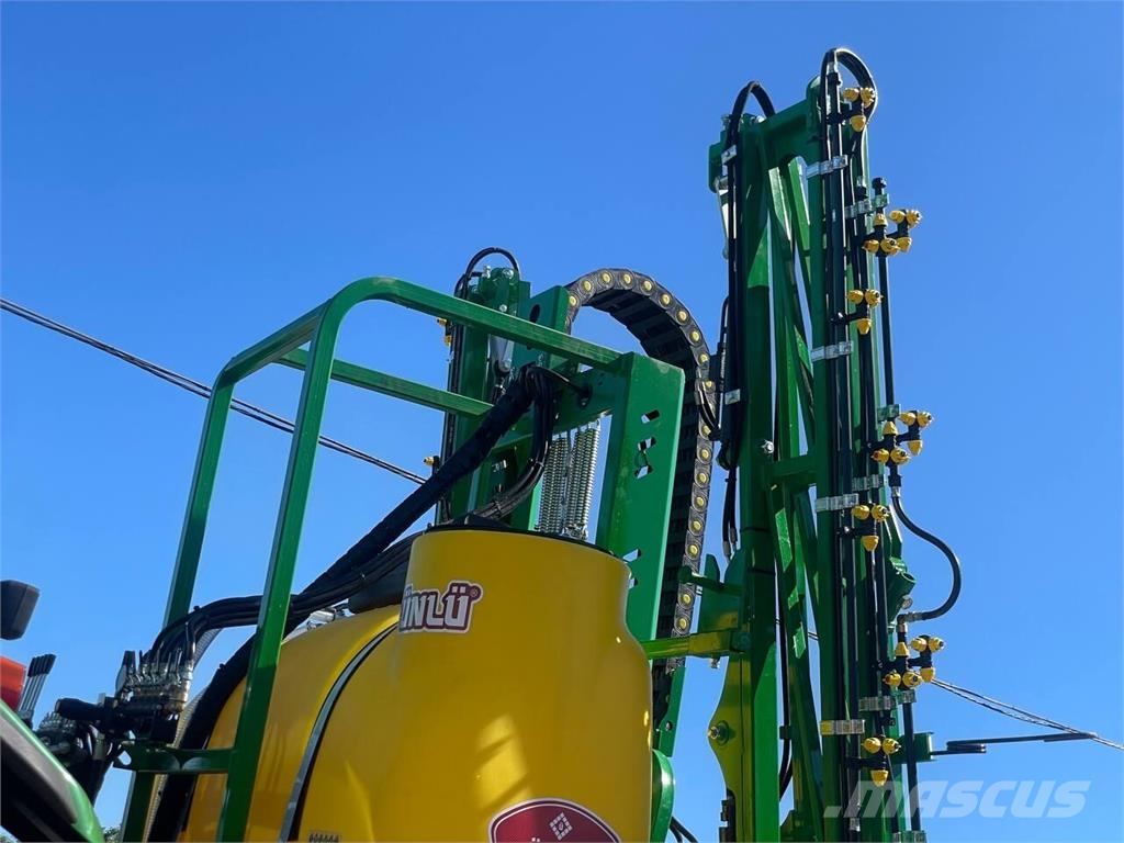 Badilli Навісний обприскувач Badilli DV-1200-18 (2 Ripp-pritsid