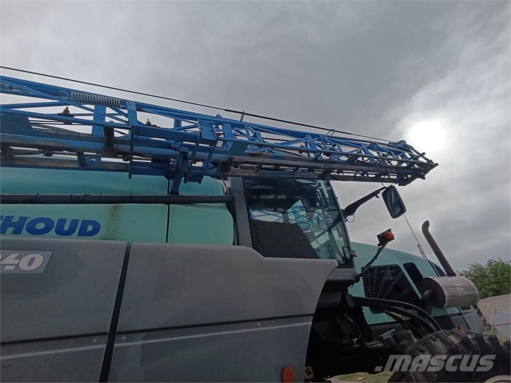 Berthoud Самохідний обприскувач Berthoud Raptor 4240 (2013) Kendinden tahrikli pülverizatörler