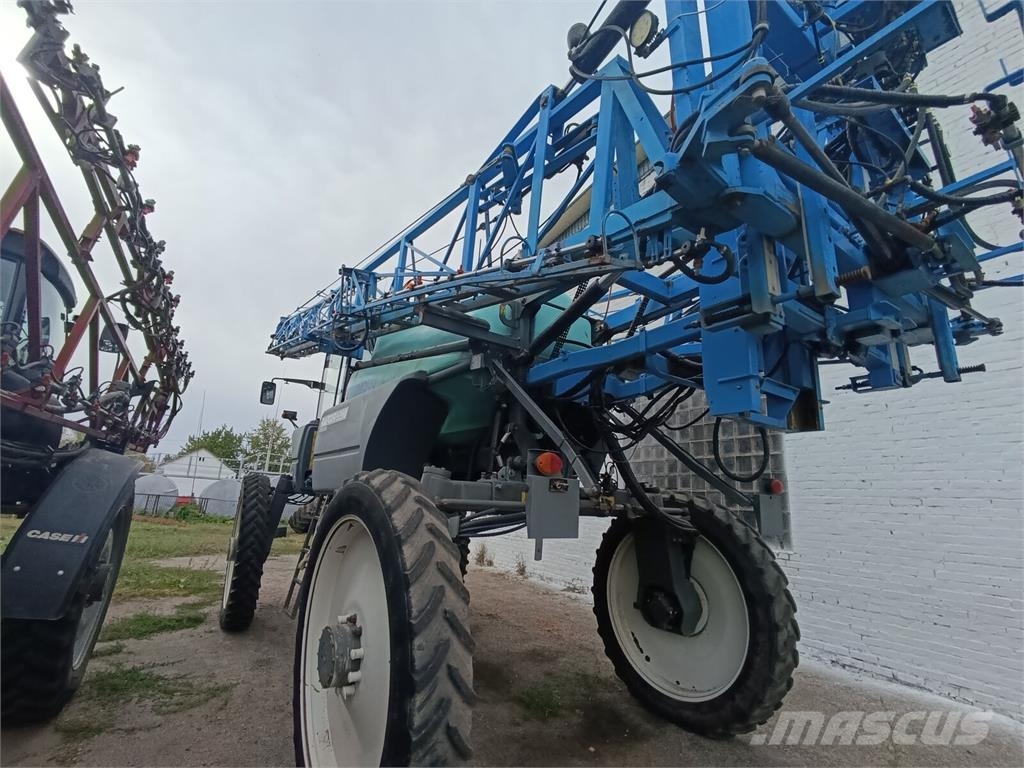 Berthoud Самохідний обприскувач Berthoud Raptor 4240 (2013) Kendinden tahrikli pülverizatörler