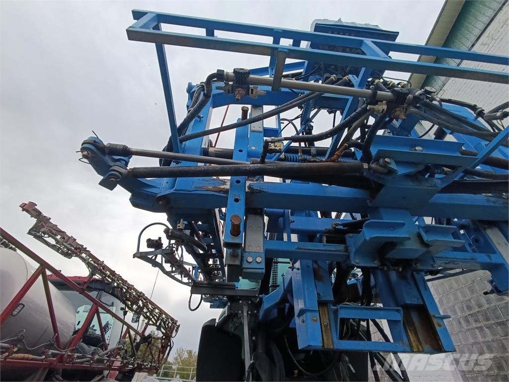 Berthoud Самохідний обприскувач Berthoud Raptor 4240 (2013) Kendinden tahrikli pülverizatörler