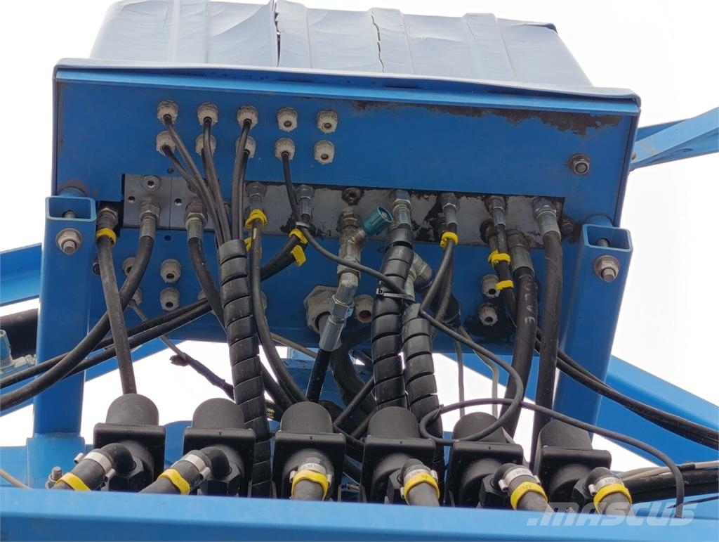 Berthoud Самохідний обприскувач Berthoud Raptor 4240 (2013) Kendinden tahrikli pülverizatörler