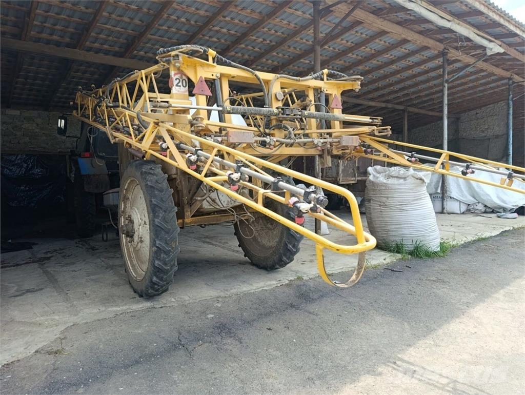 Boguslav Обприскувач Богуслав ОПК 3000-22 Кронос (2018) Dragna sprutor