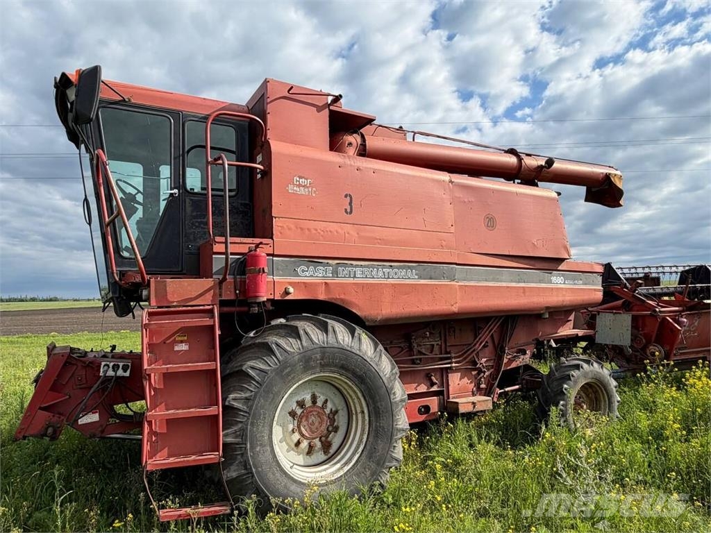 Case IH 1680 (1993) 联合收割机