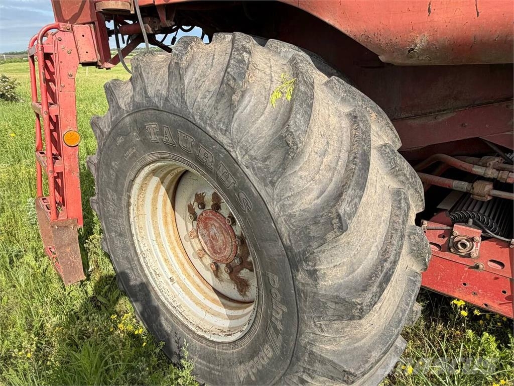 Case IH 1680 (1993) 联合收割机