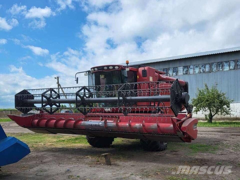 Case IH Комбайн Case IH 5088 (2011) Combine harvesters