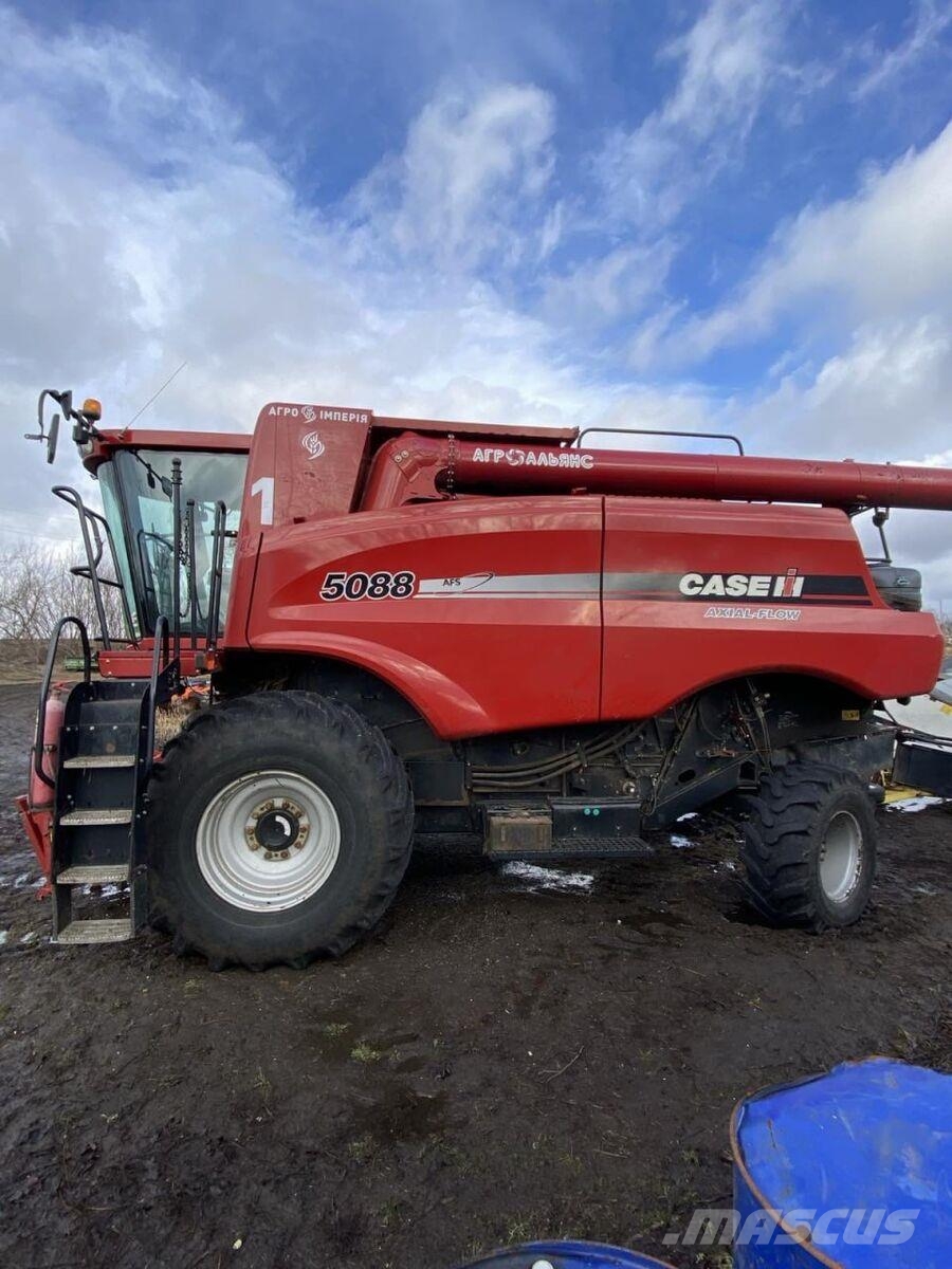 Case IH Комбайн Case IH 5088 (2011) Combine harvesters