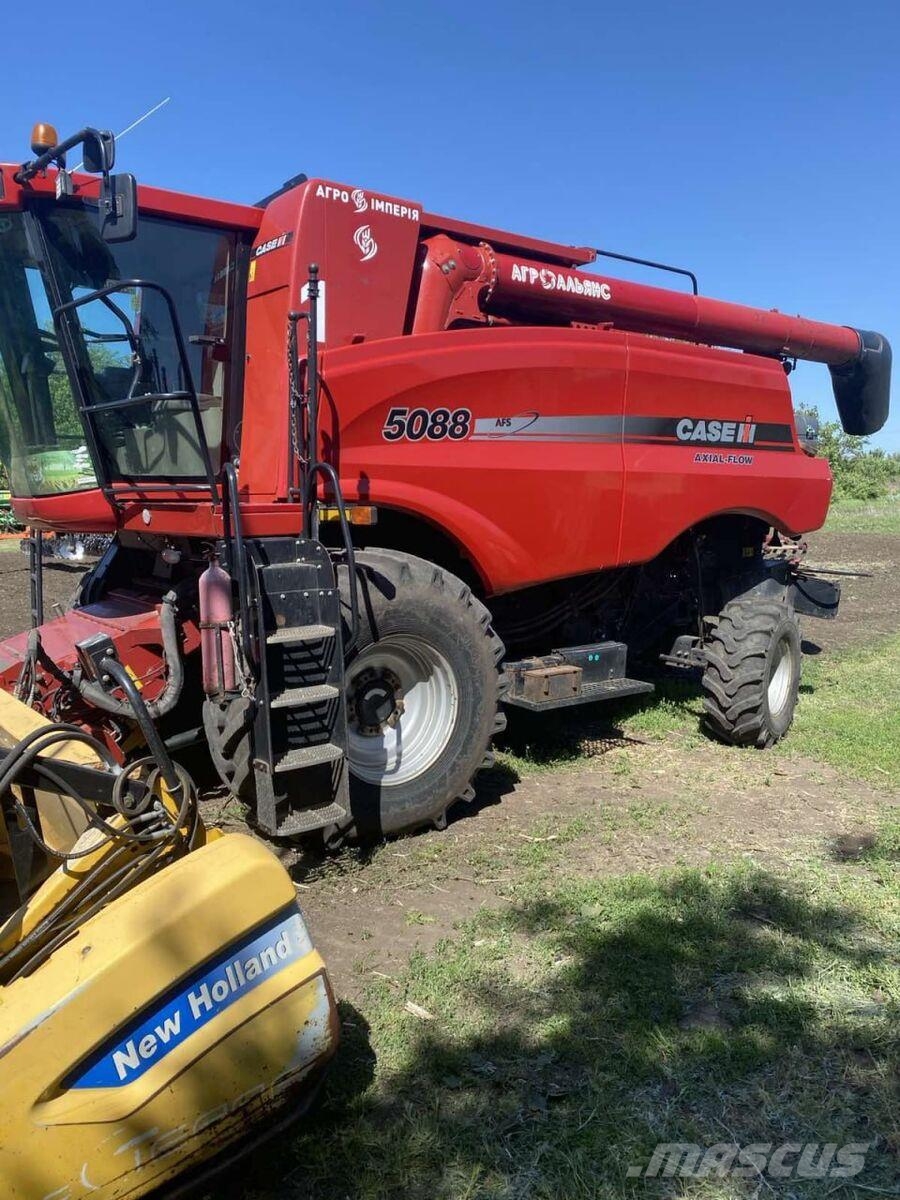Case IH Комбайн Case IH 5088 (2011) Combine harvesters