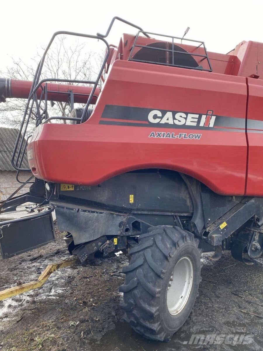 Case IH Комбайн Case IH 5088 (2011) Combine harvesters