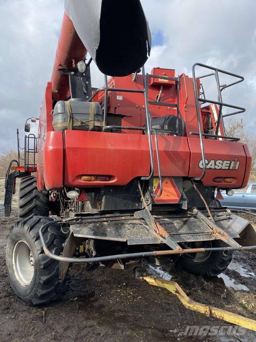 Case IH Комбайн Case IH 5088 (2011) Combine harvesters