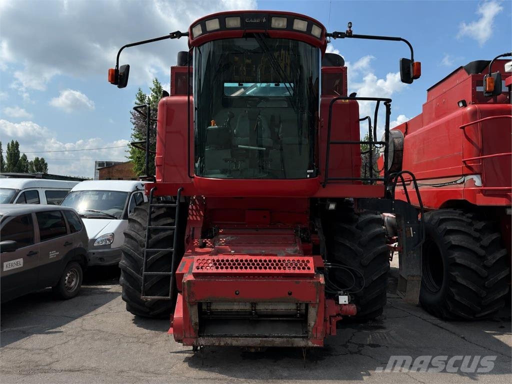 Case IH Комбайн Case IH 2388 Axial-Flow (2008) Зернозбиральні комбайни