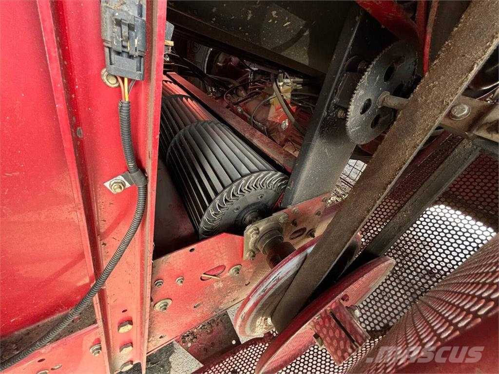Case IH Комбайн Case IH 2388 Axial-Flow (2008) Зернозбиральні комбайни