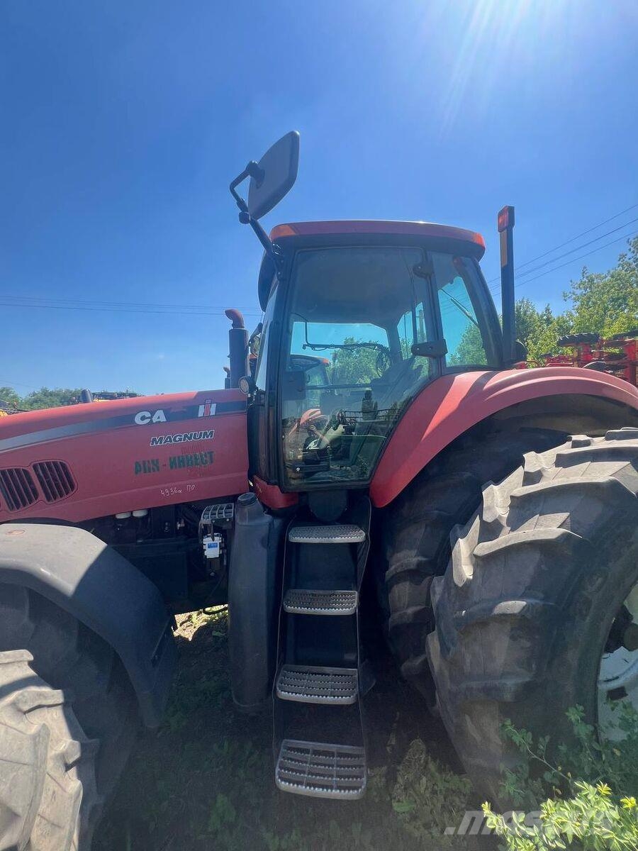 Case IH Трактор Case IH Magnum 335 (2010) Трактори