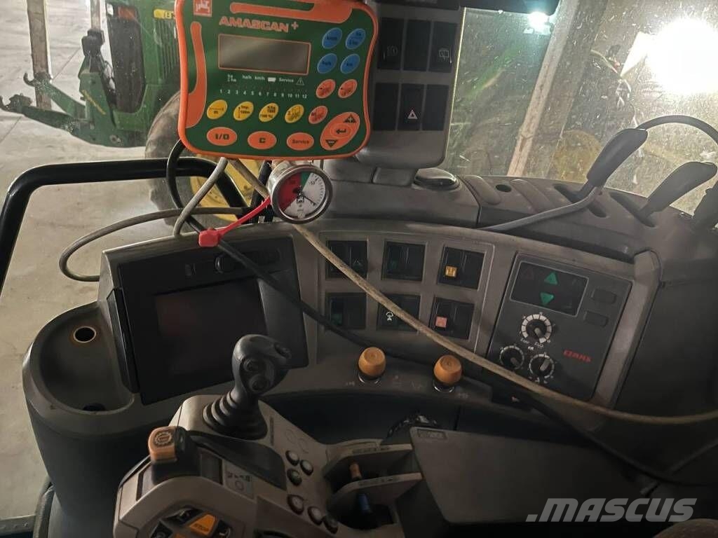 CLAAS Arion 640 الجرارات