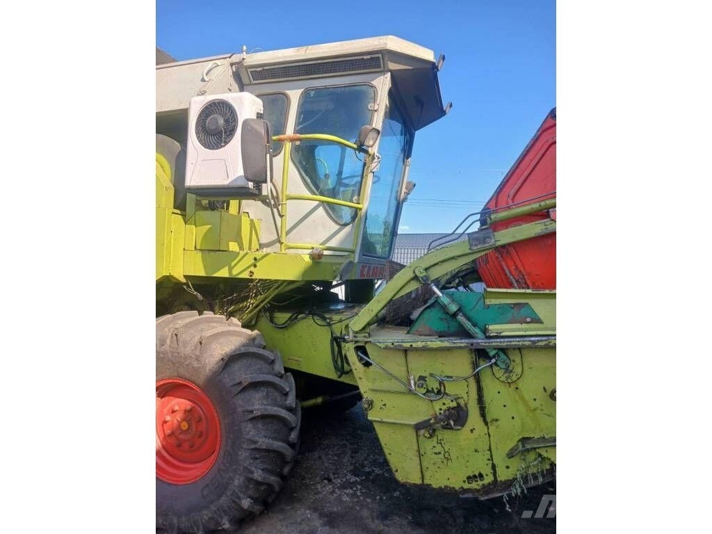 CLAAS Dominator 86 Θεριζοαλωνιστικές μηχανές