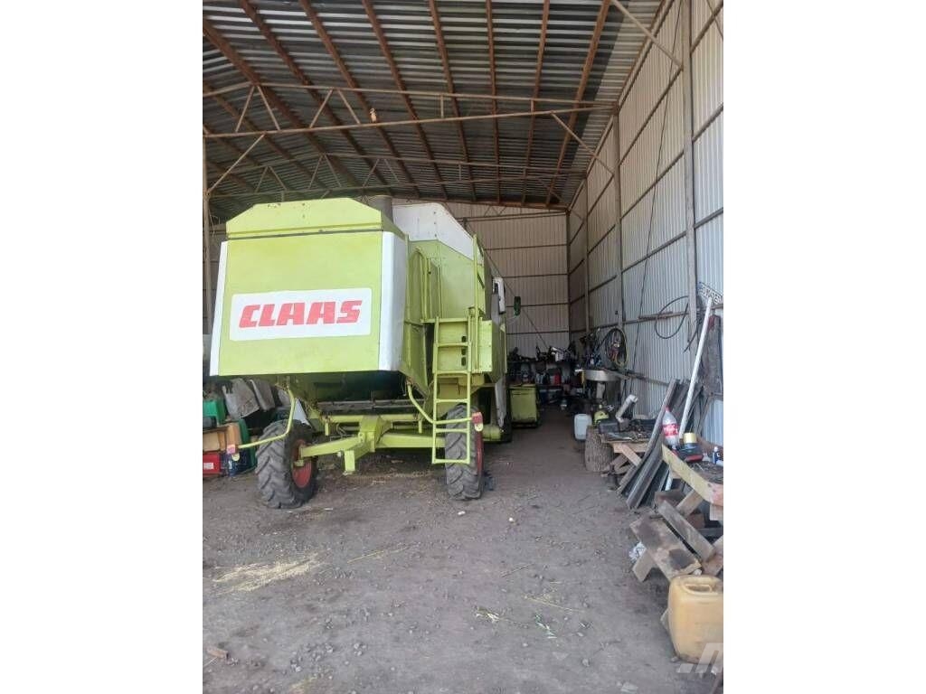 CLAAS Dominator 86 Θεριζοαλωνιστικές μηχανές