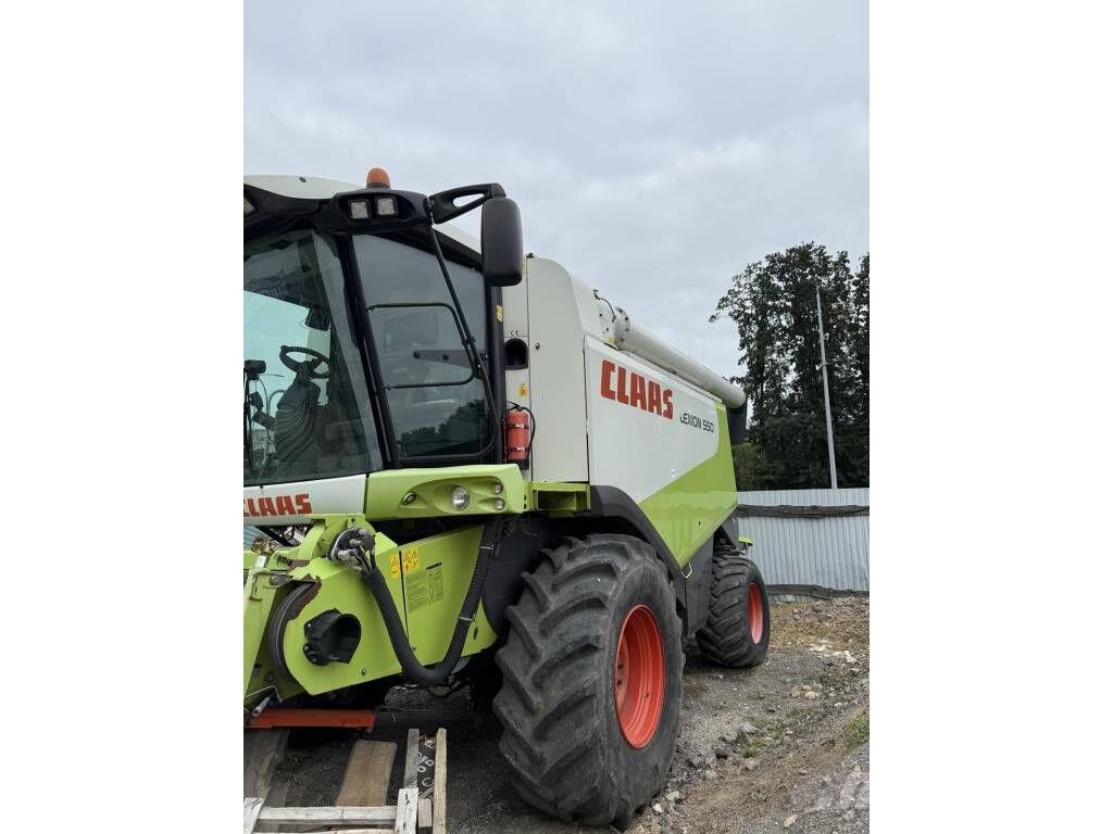 CLAAS Lexion 550 Зернозбиральні комбайни