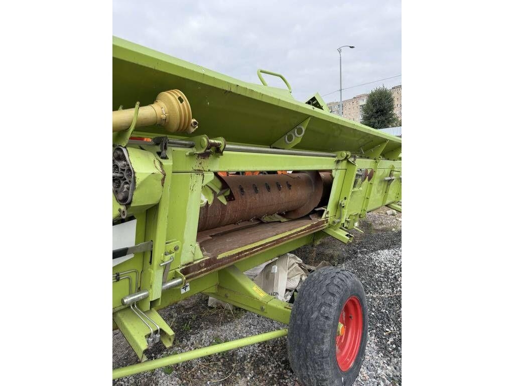 CLAAS Lexion 550 Зернозбиральні комбайни