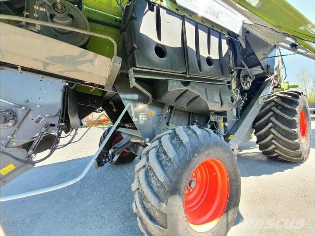 CLAAS Lexion 580+ Kombinované zberacie stroje