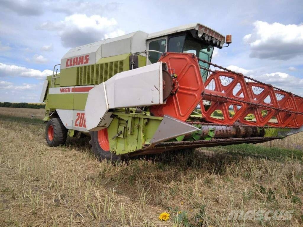 CLAAS Mega 208 Mejetærskere