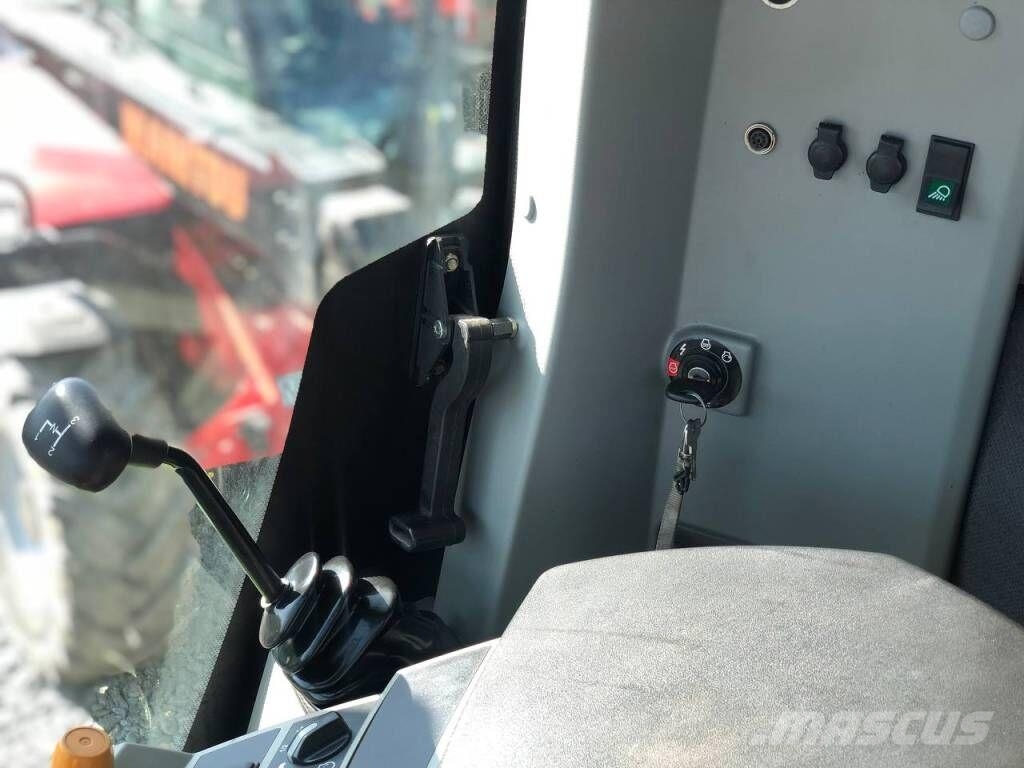 CLAAS Tucano 440 Teraviljakombainid