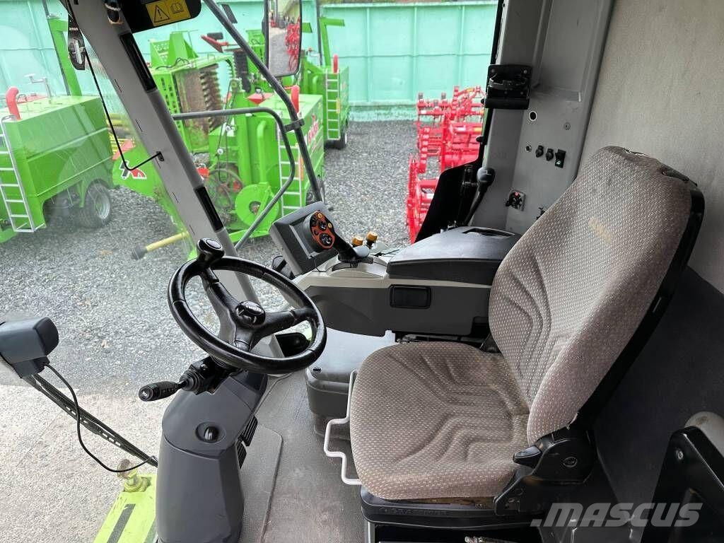 CLAAS Tucano 440 Зернозбиральні комбайни