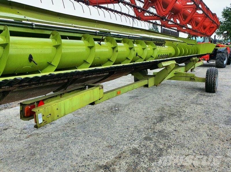 CLAAS V900 Жатки