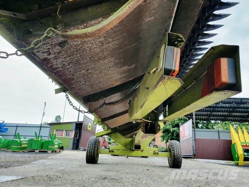 CLAAS V900 Жатки