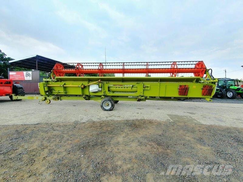 CLAAS V900 Жатки