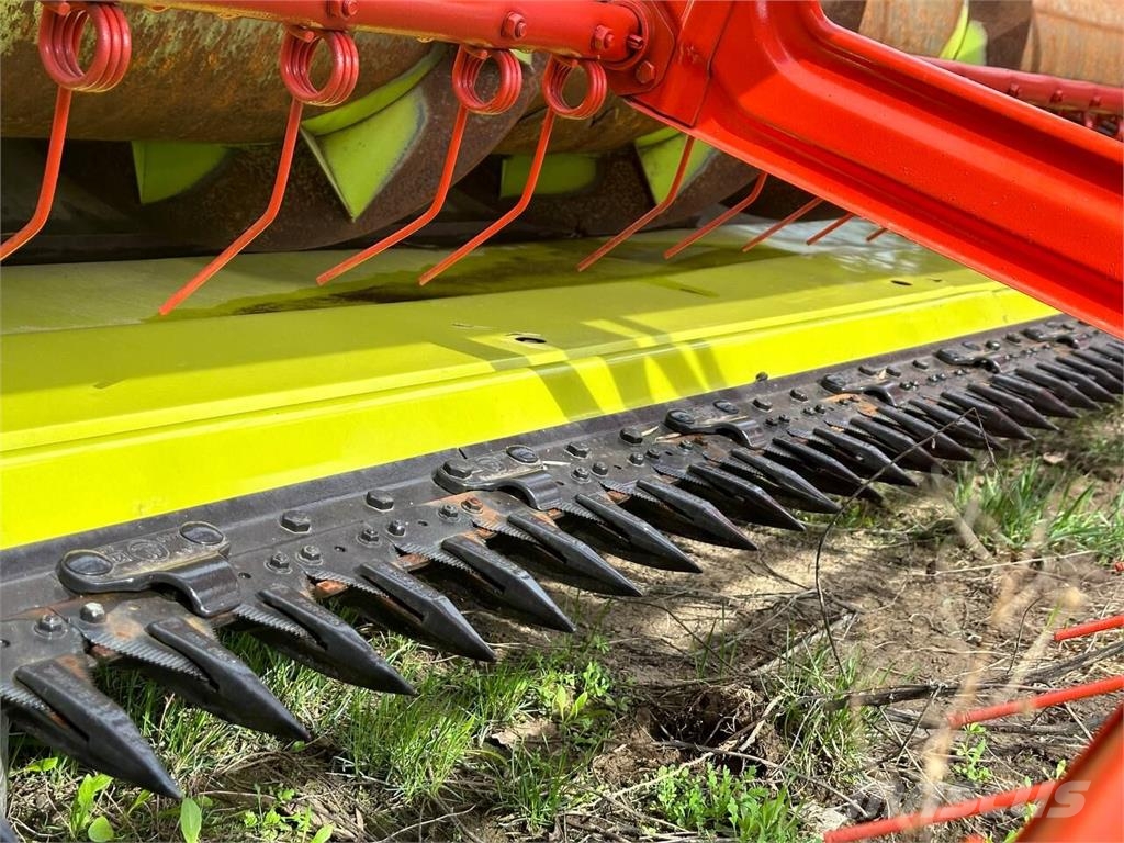 CLAAS Жниварка зернова Claas Vario V750 (2010) Жатки