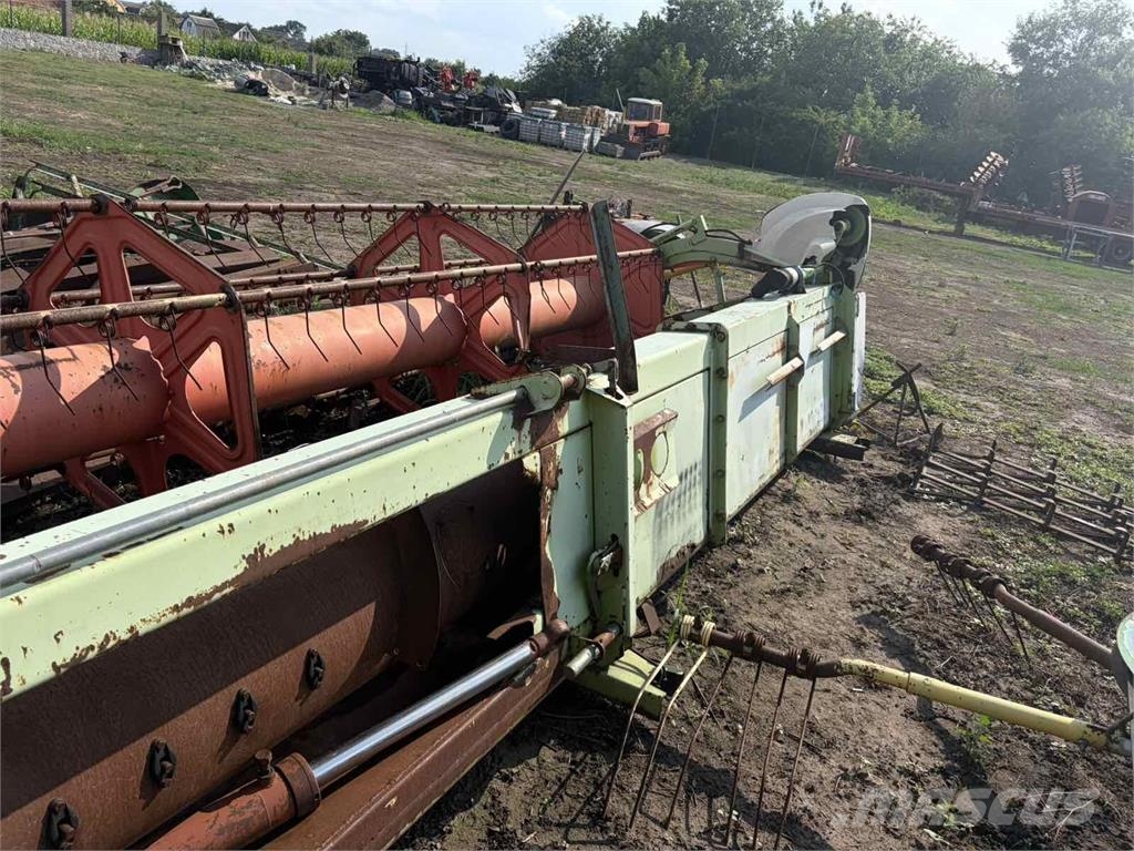 CLAAS Жниварка зернова Claas Vario 750 Glave hederi za kombajne