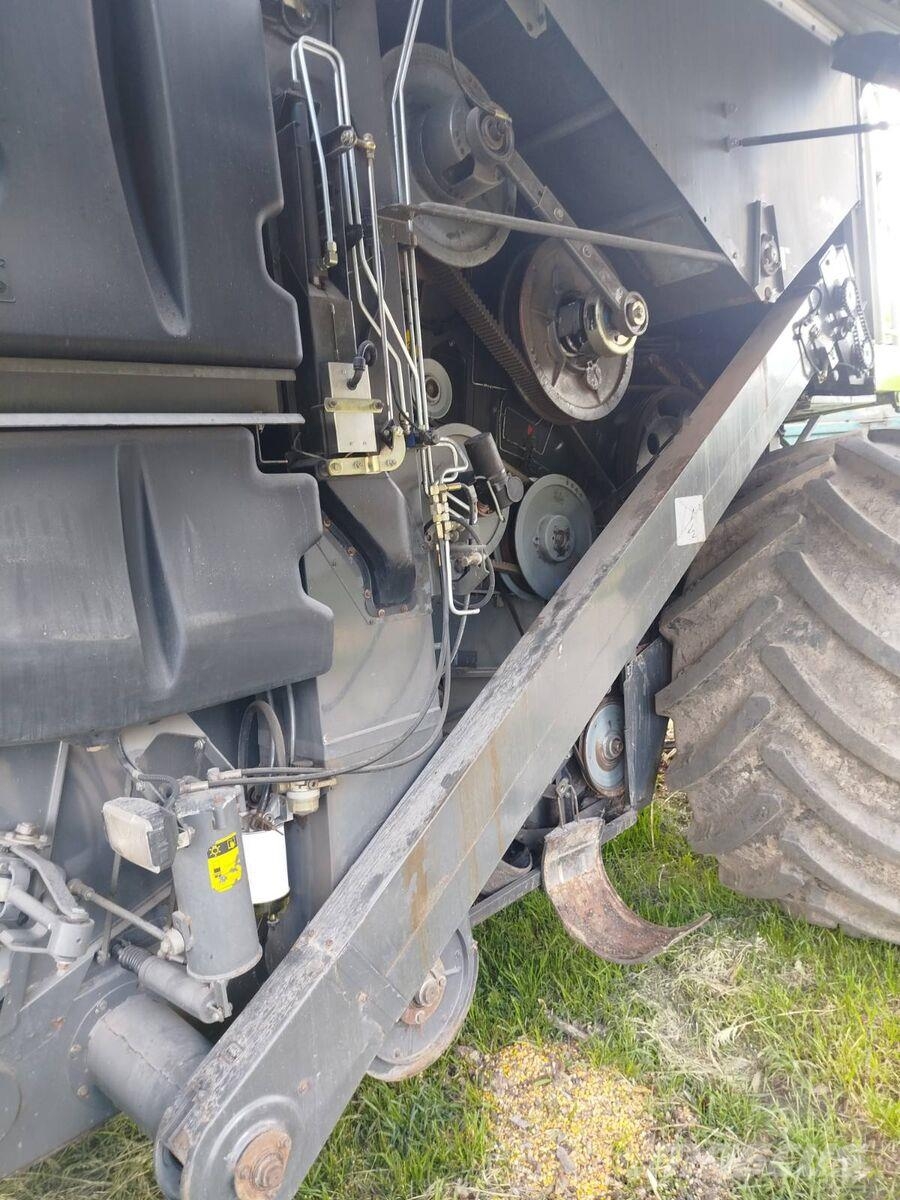 CLAAS Комбайн Claas Lexion 600 (2005) 联合收割机