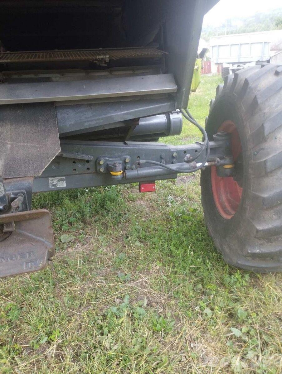 CLAAS Комбайн Claas Lexion 450 (1999) Kombajni