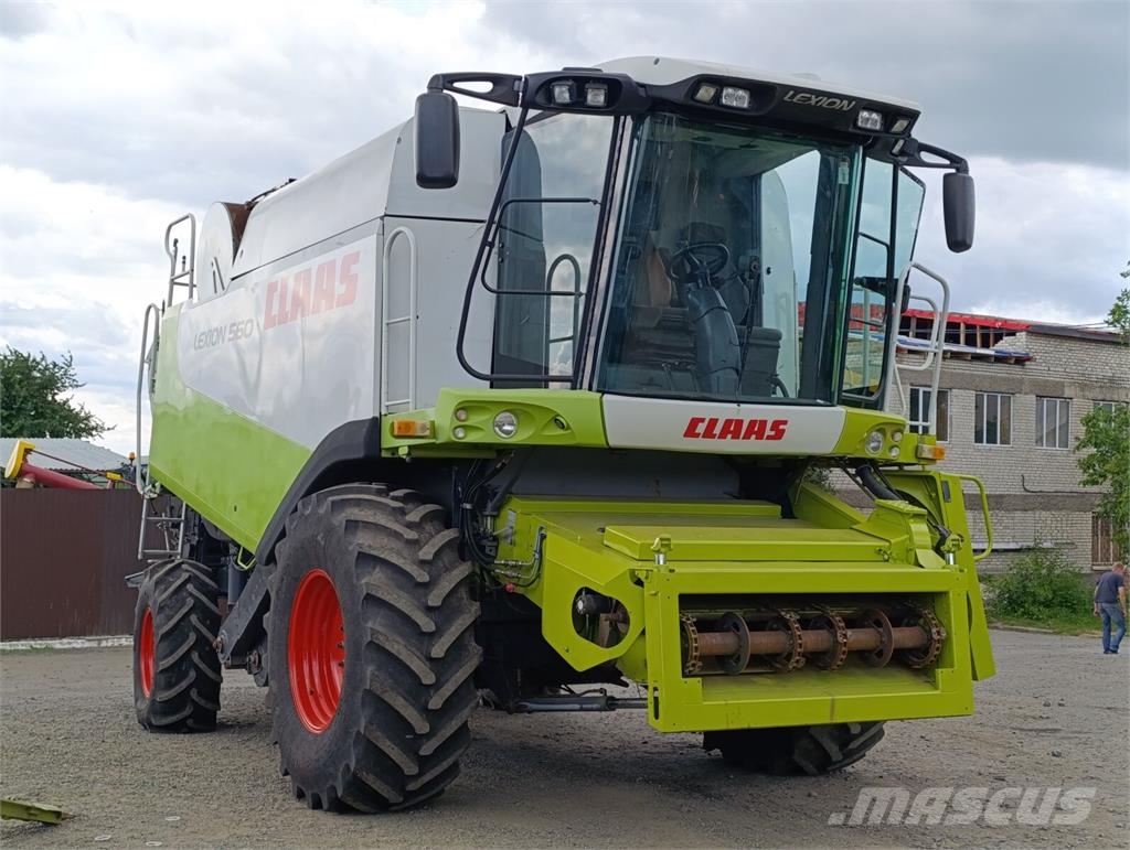 CLAAS Комбайн Claas Lexion 560 (2008) 联合收割机