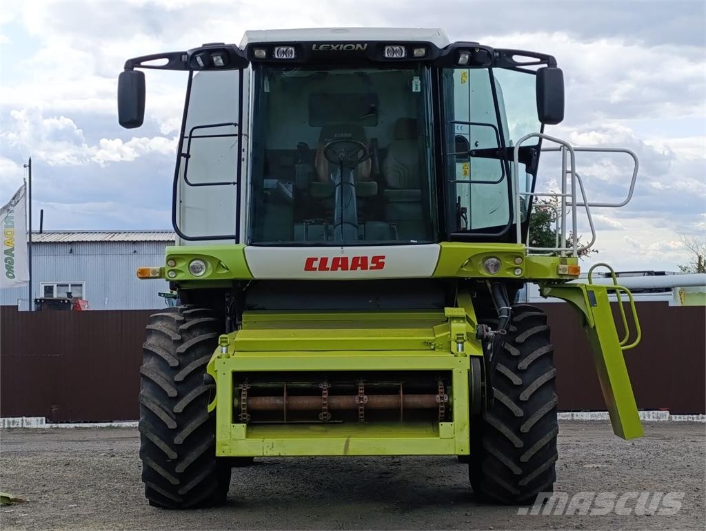 CLAAS Комбайн Claas Lexion 560 (2008) 联合收割机